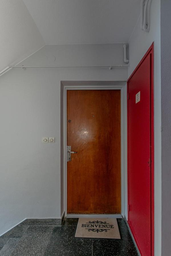 Les Sorbiers Lägenhet Longeville-les-Metz Exteriör bild